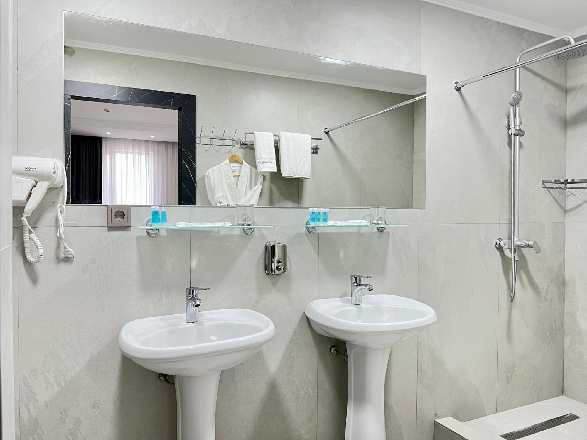 שימקנט Dostar Inn מראה חיצוני תמונה